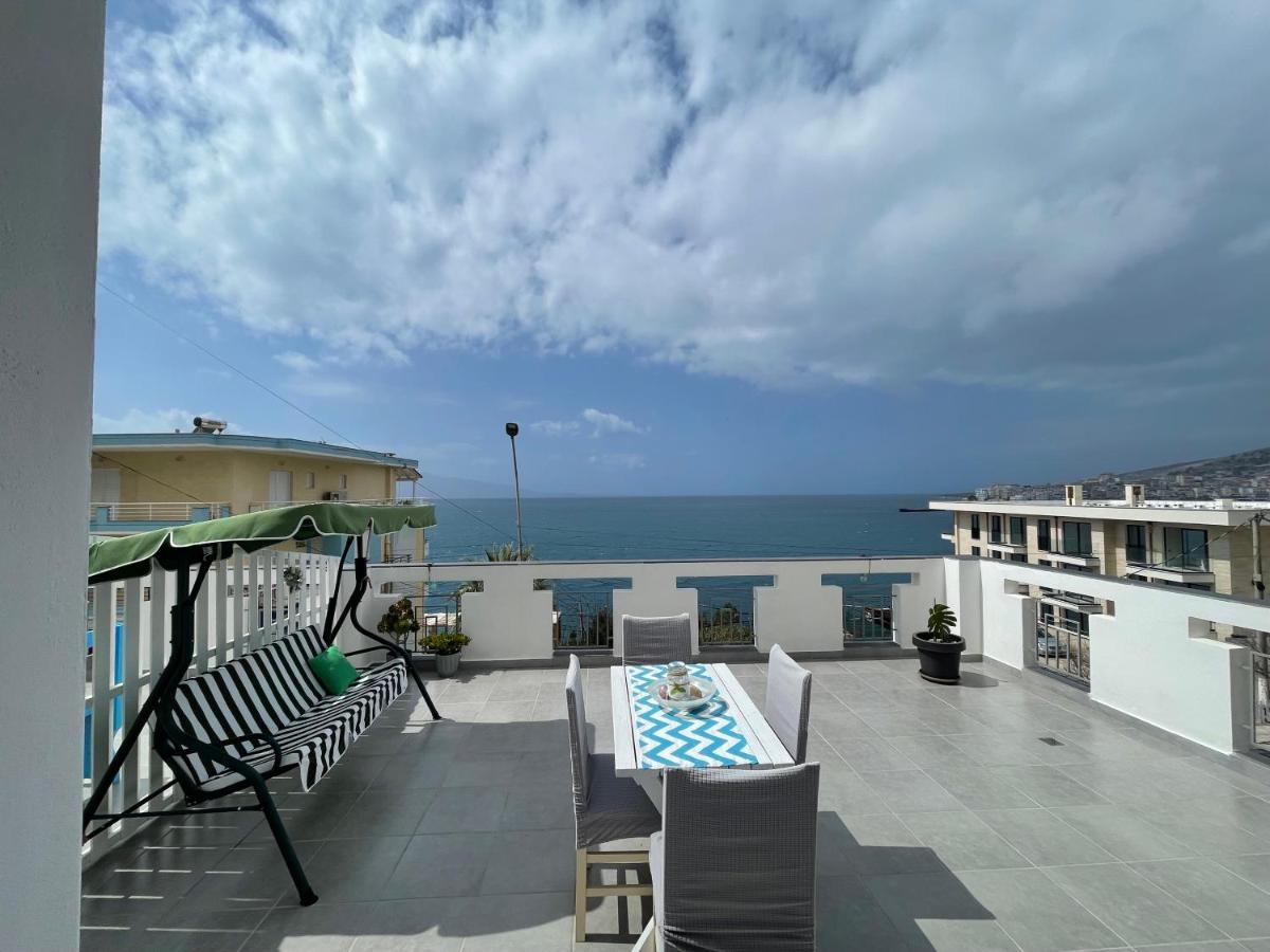 Villa Kostian Sarandë エクステリア 写真