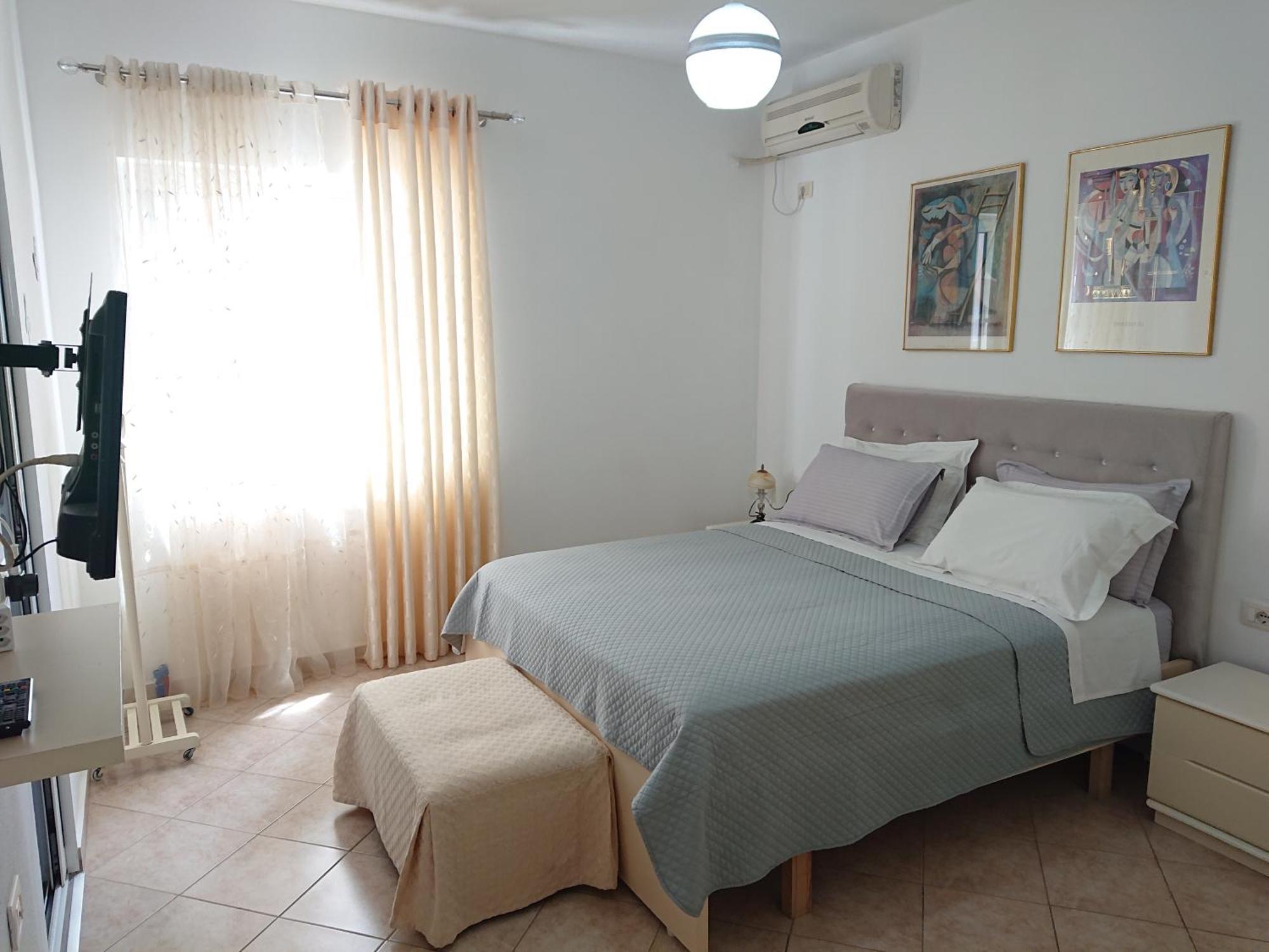 Villa Kostian Sarandë エクステリア 写真