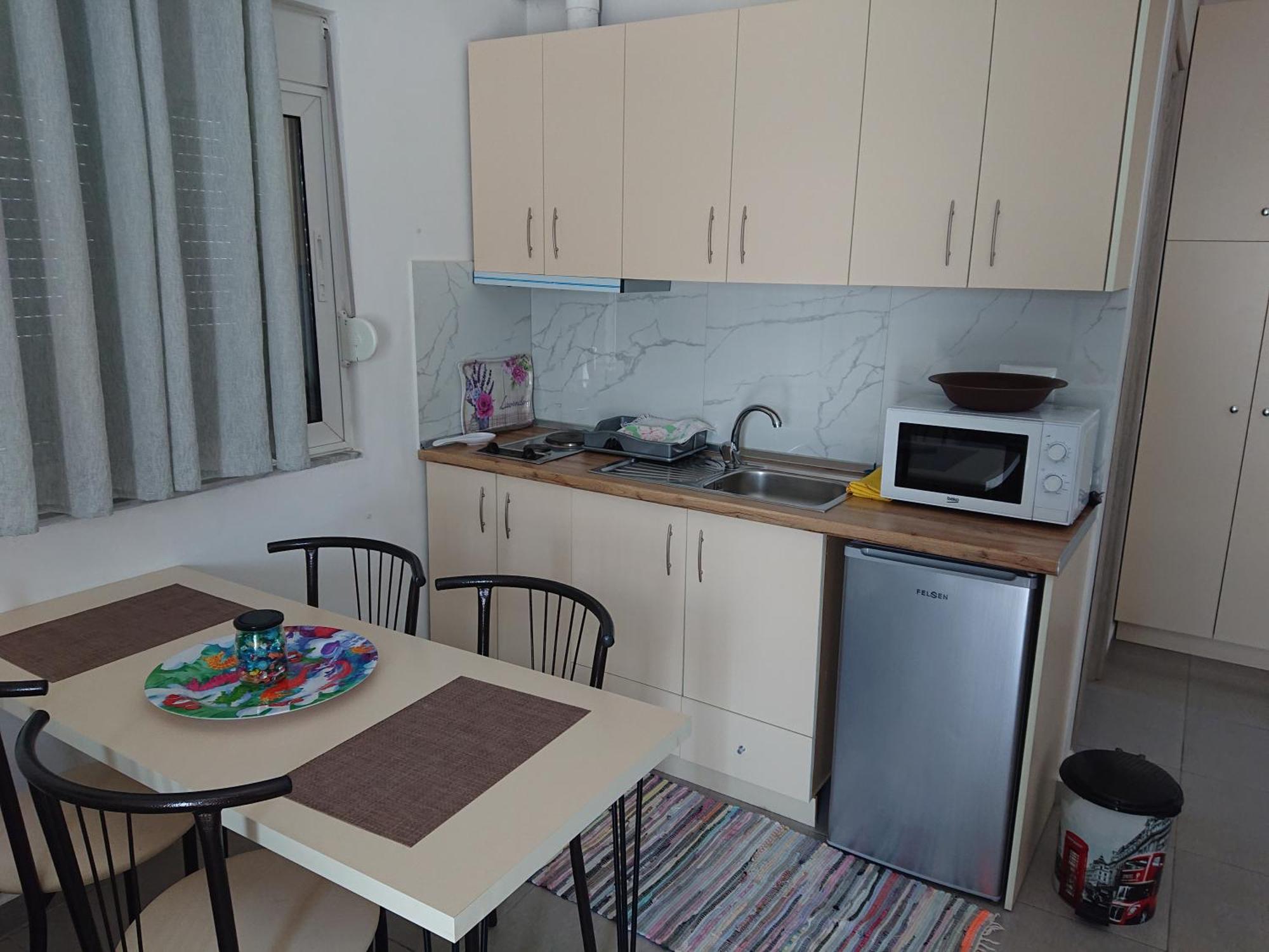 Villa Kostian Sarandë エクステリア 写真